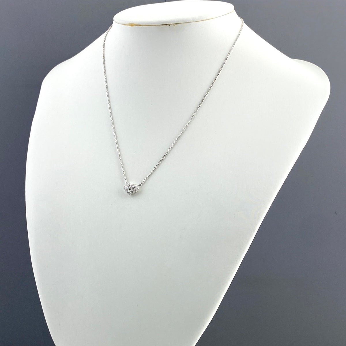 ヴァンドーム青山K18 ホワイトゴールドハートダイヤ ボールチェーン