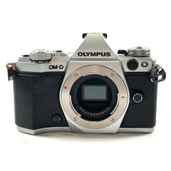 オリンパス OLYMPUS OM-D E-M5 Mark II ボディ シルバー デジタル ミラーレス 一眼カメラ 【中古】cambb
