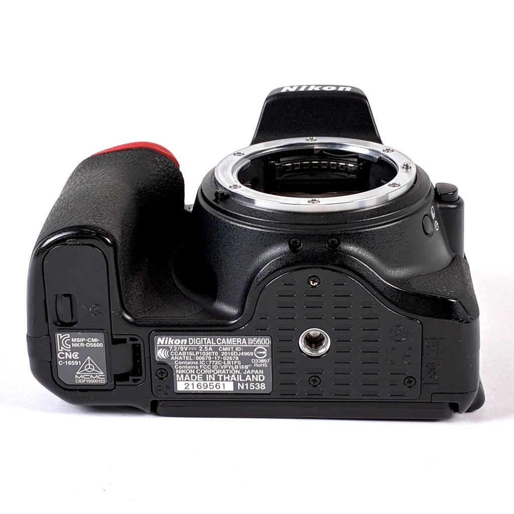 ニコン Nikon D5600 ボディ ［ジャンク品］ デジタル 一眼レフカメラ 【中古】cambb