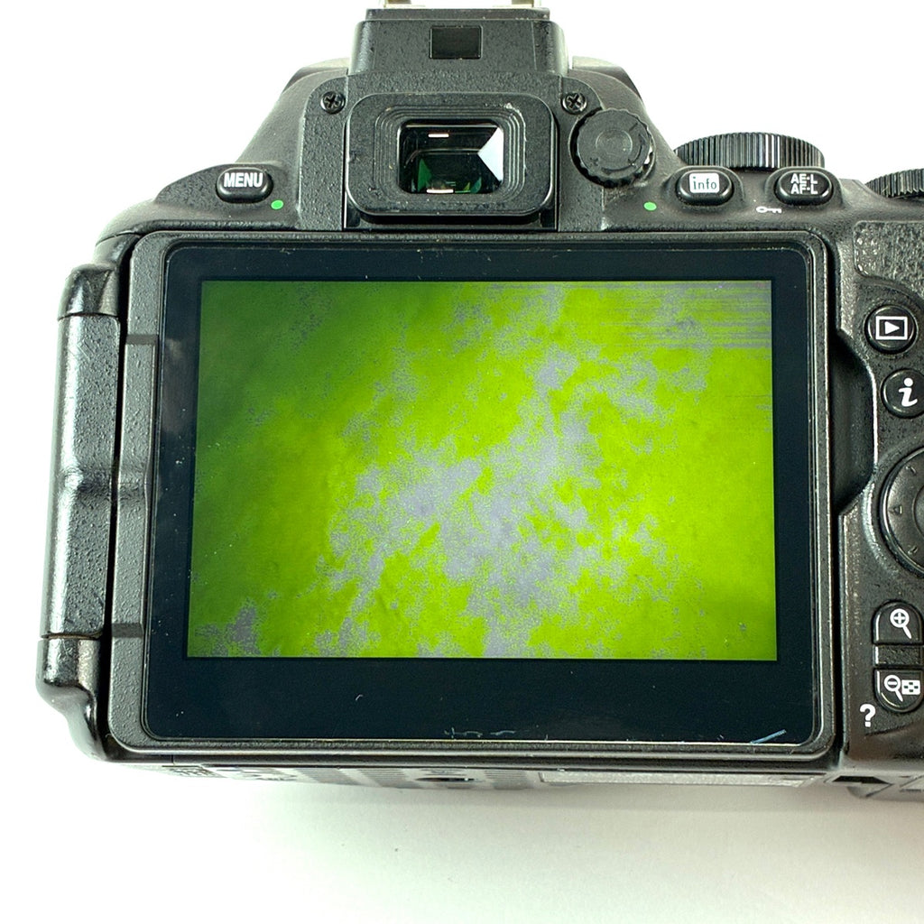 ニコン Nikon D5600 ボディ ［ジャンク品］ デジタル 一眼レフカメラ 【中古】cambb