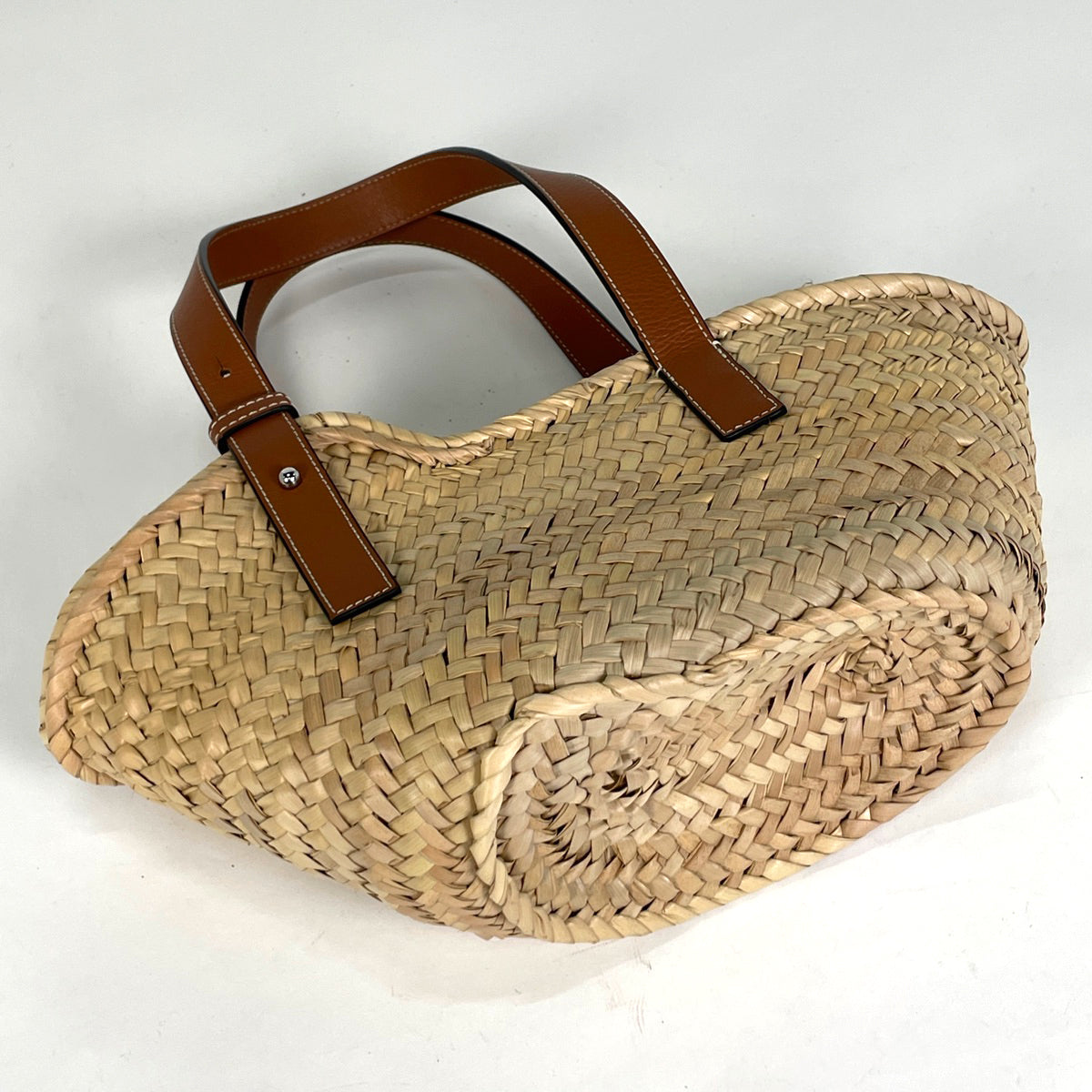 GW限定値下げ【未使用品】ロエベ アナグラム バスケットバッグ フレッシュミント GW限定値下げ【未使用品】ロエベ アナグラム バスケットバッグ