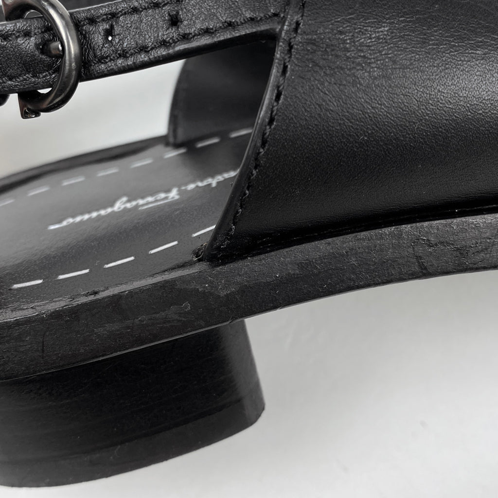 サルヴァトーレフェラガモ ダブルガンチーニ トングサンダル 靴 サンダル レザー ブラック レディース 【中古】brapp