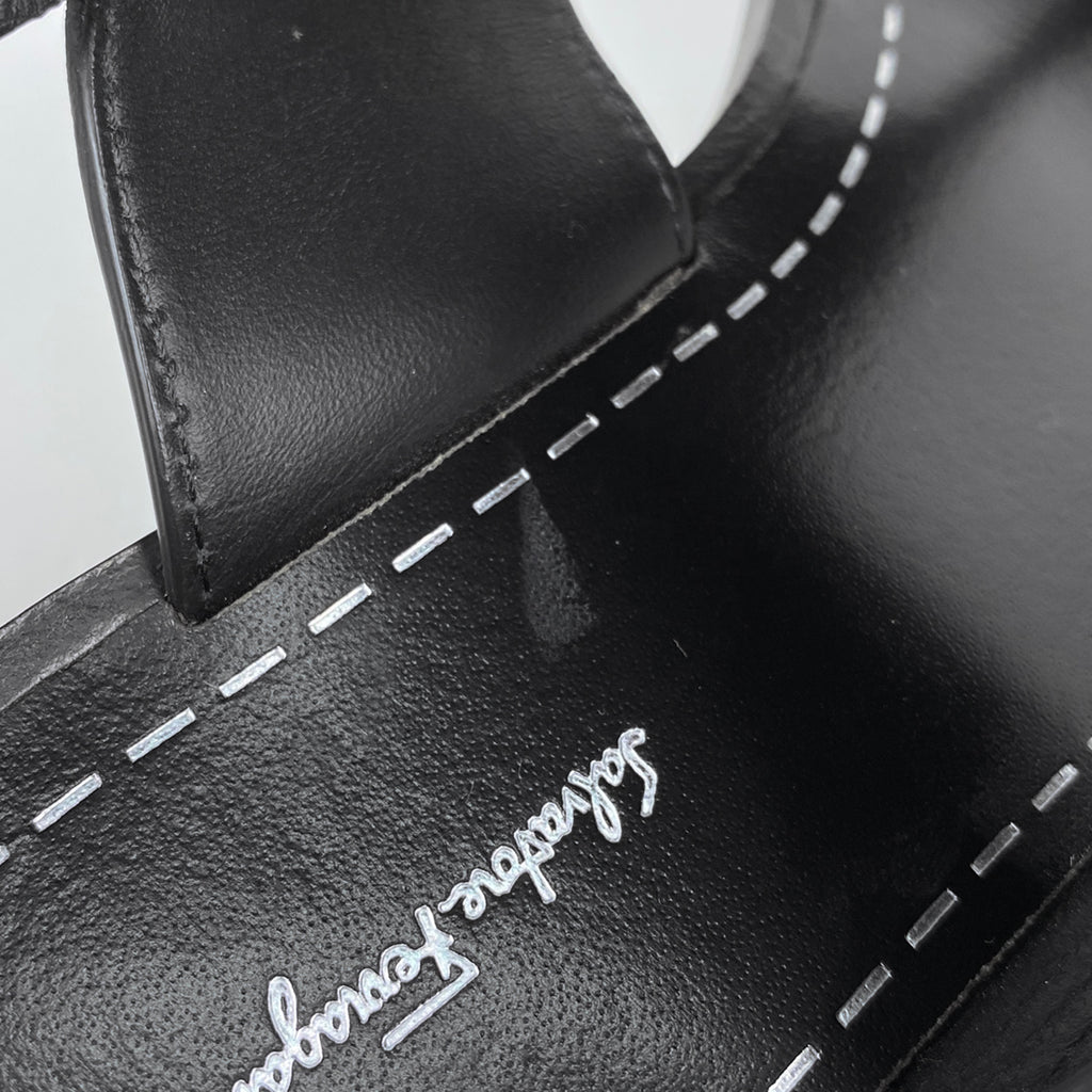 サルヴァトーレフェラガモ ダブルガンチーニ トングサンダル 靴 サンダル レザー ブラック レディース 【中古】brapp