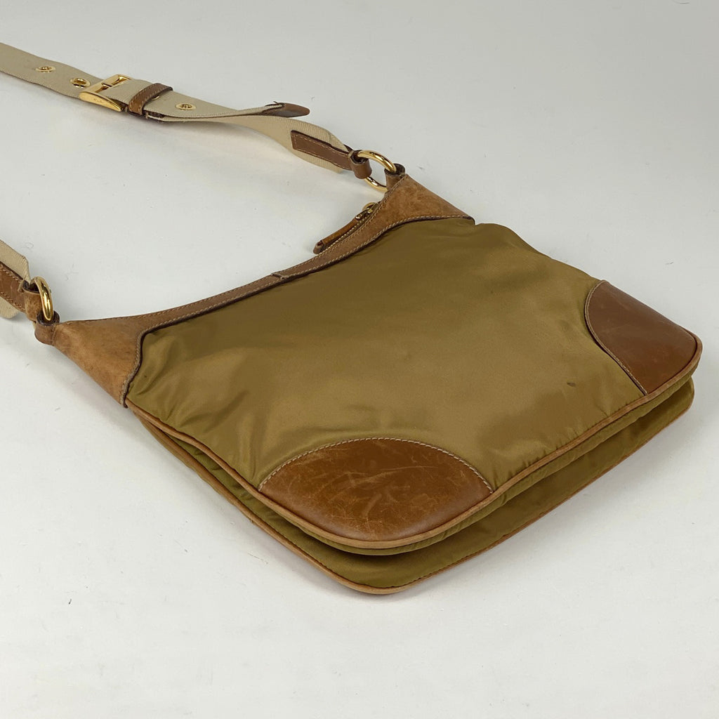 プラダ ロゴプレート ショルダーバッグ 斜め掛け ショルダーバッグ ナイロン ブラウン BT0507 レディース 【中古】brbag