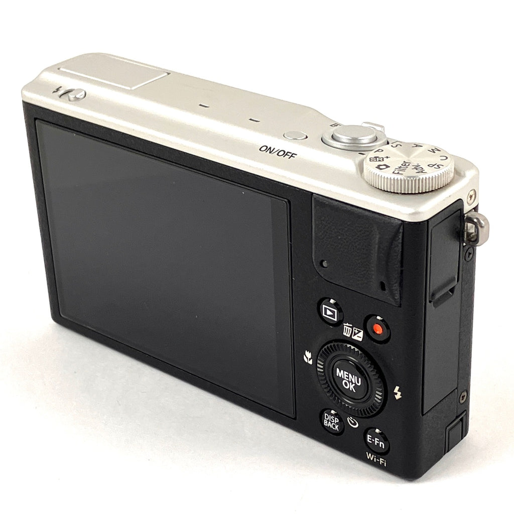 富士フイルム FUJIFILM XQ2 シルバー コンパクトデジタルカメラ 【中古】