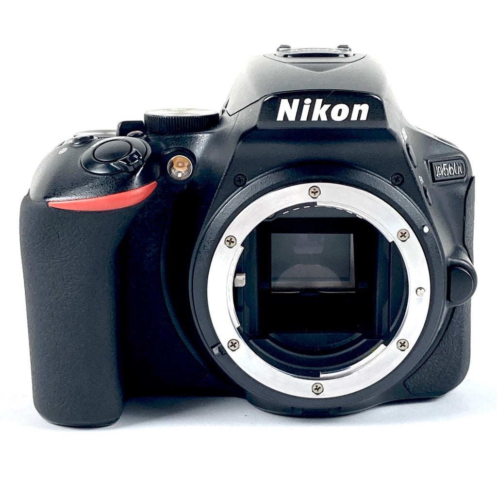 ニコン Nikon D5600 ボディ［ジャンク品］ デジタル 一眼レフカメラ 【中古】