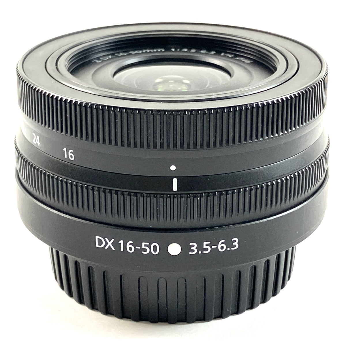 Nikon FE カメラ レンズ ニコン AI AI-S F1.8 F3.5 Ai-S NIKKOR 105mm F1.8 - 描写が豹変するクセ玉 | Photo of the