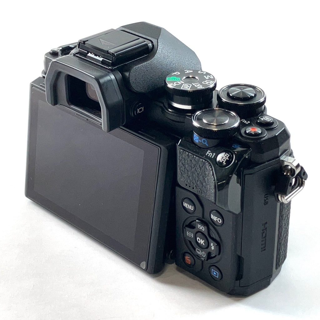 オリンパス OLYMPUS E-M10 Mark III + M.ZUIKO DIGITAL 14-150mm F4-5.6 II デジタル ミラーレス 一眼カメラ 【中古】