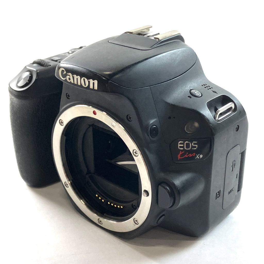 キヤノン Canon EOS Kiss X9 ダブルズームキット ブラック デジタル 一眼レフカメラ 【中古】