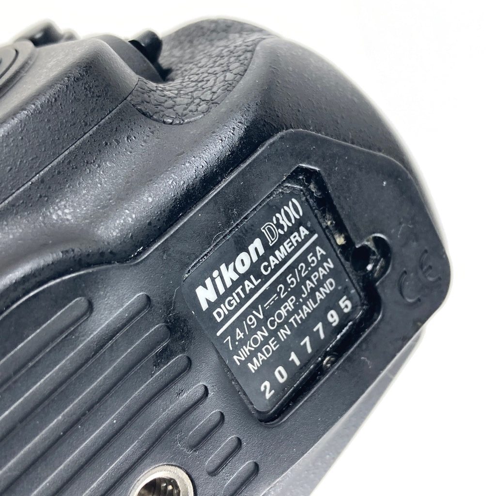 ニコン Nikon D300 AF-S DX 18-200G レンズキット デジタル 一眼レフカメラ 【中古】