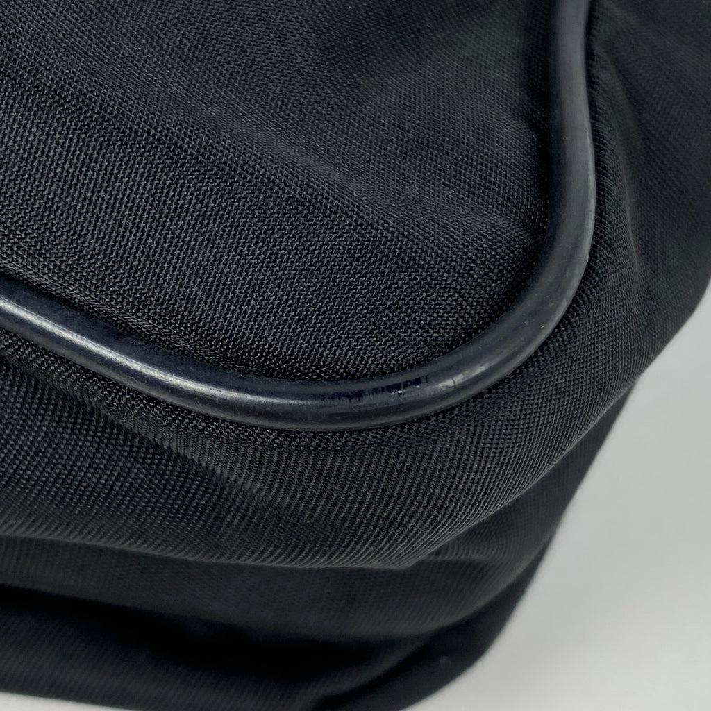 プラダ ロゴプレート ショルダーバッグ ナイロン ネロ(ブラック) レディース 【中古】brbag