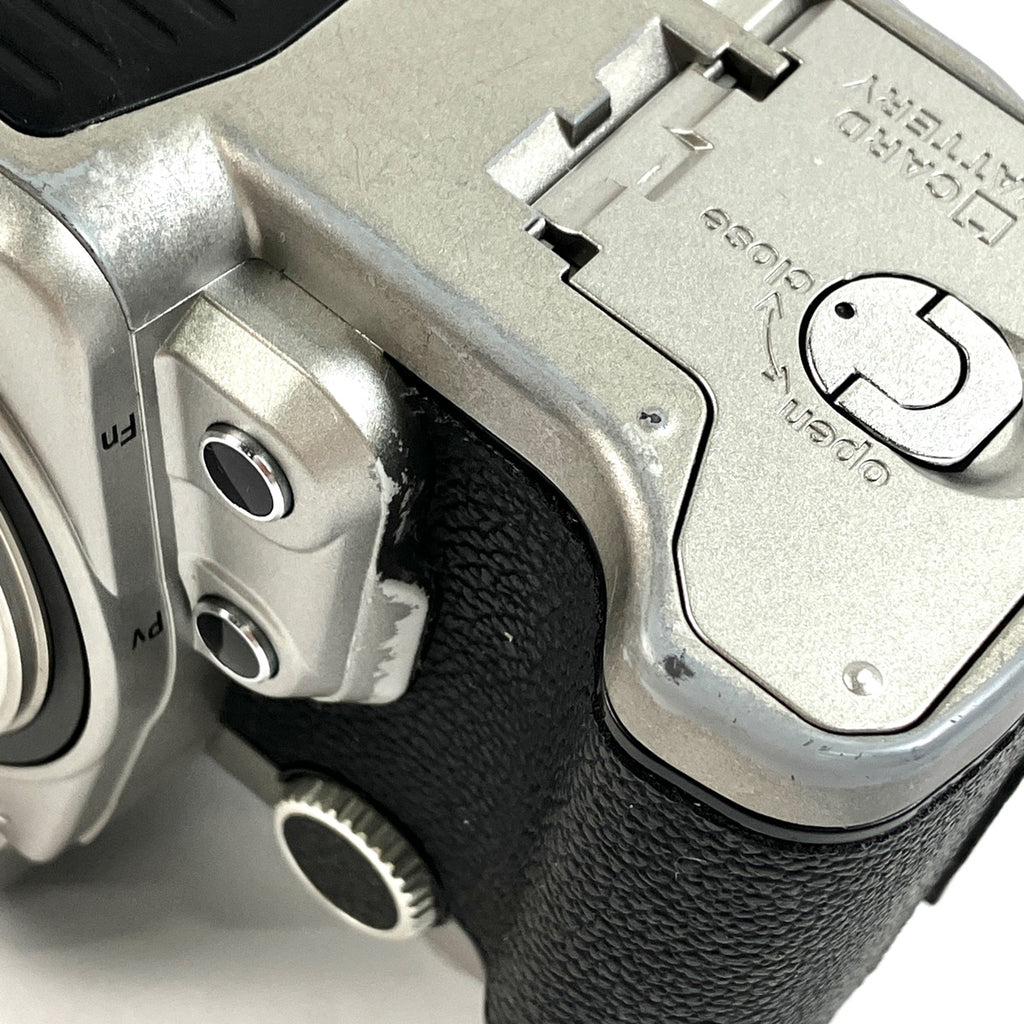 【在庫一掃】 ニコン Nikon Df ボディ シルバー デジタル 一眼レフカメラ 【中古】cambb