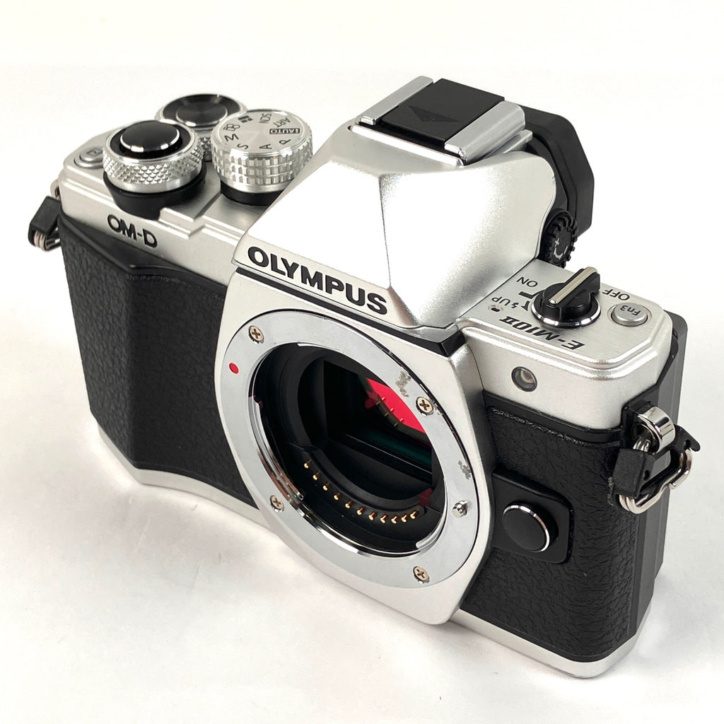 オリンパス OLYMPUS OM-D E-M10 Mark II ボディ シルバー デジタル ミラーレス 一眼カメラ 【中古】