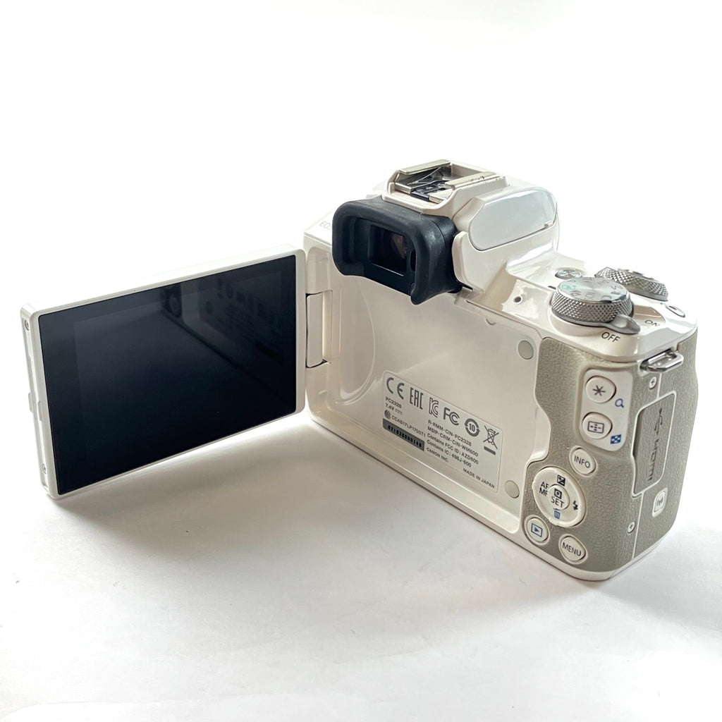 キヤノン Canon EOS Kiss M ダブルズームキット ホワイト デジタル ミラーレス 一眼カメラ 【中古】