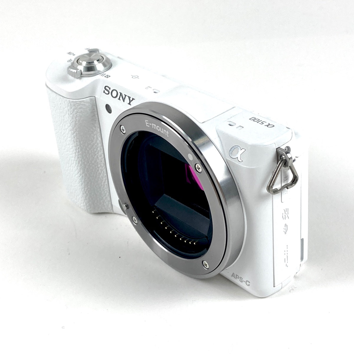 SONY α5100 デジタル一眼カメラ　ホワイトその他特徴ストラップ付き