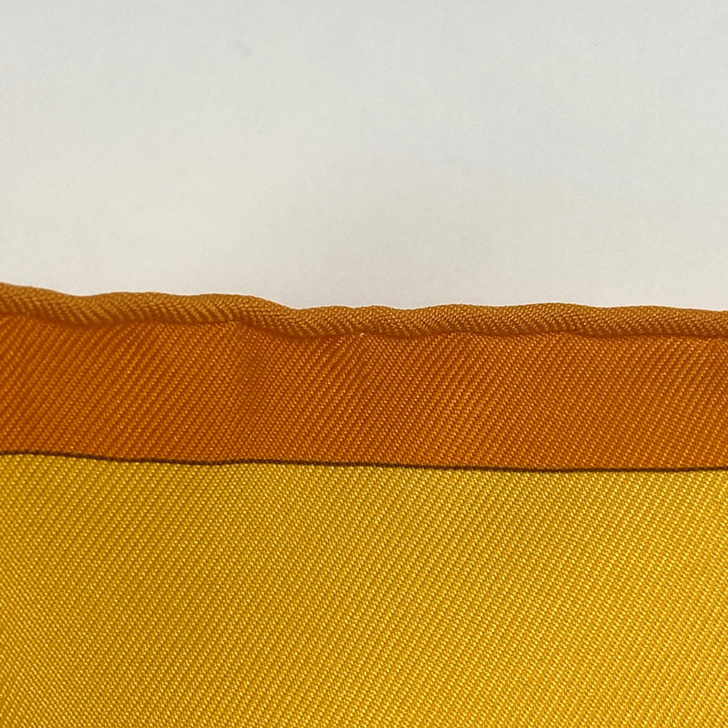 エルメス プチカレ L'ART D'ECRIRE 書の芸術 スカーフ シルク オレンジ レディース 【中古】 