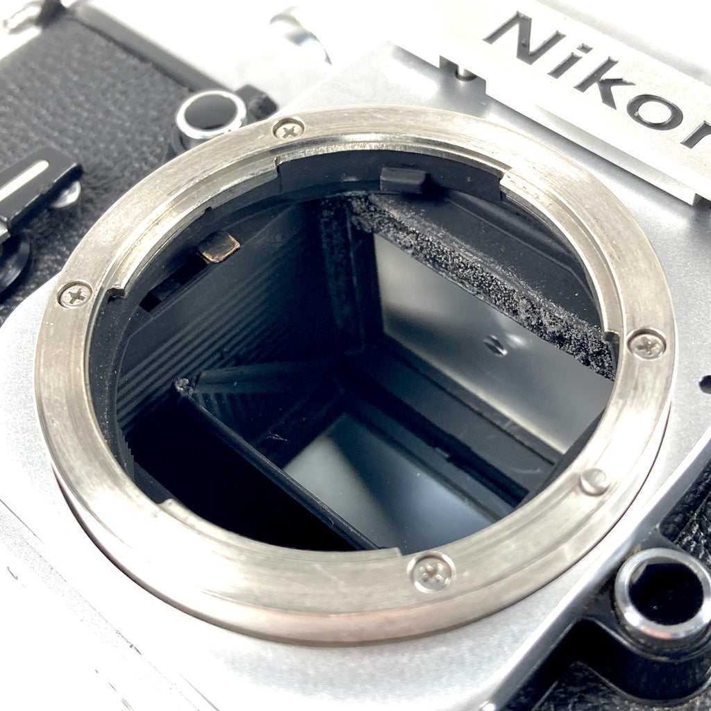 ニコン Nikon F2 アイレベル ＋NIKKOR 200mm F4 フィルム マニュアルフォーカス 一眼レフカメラ 【中古】