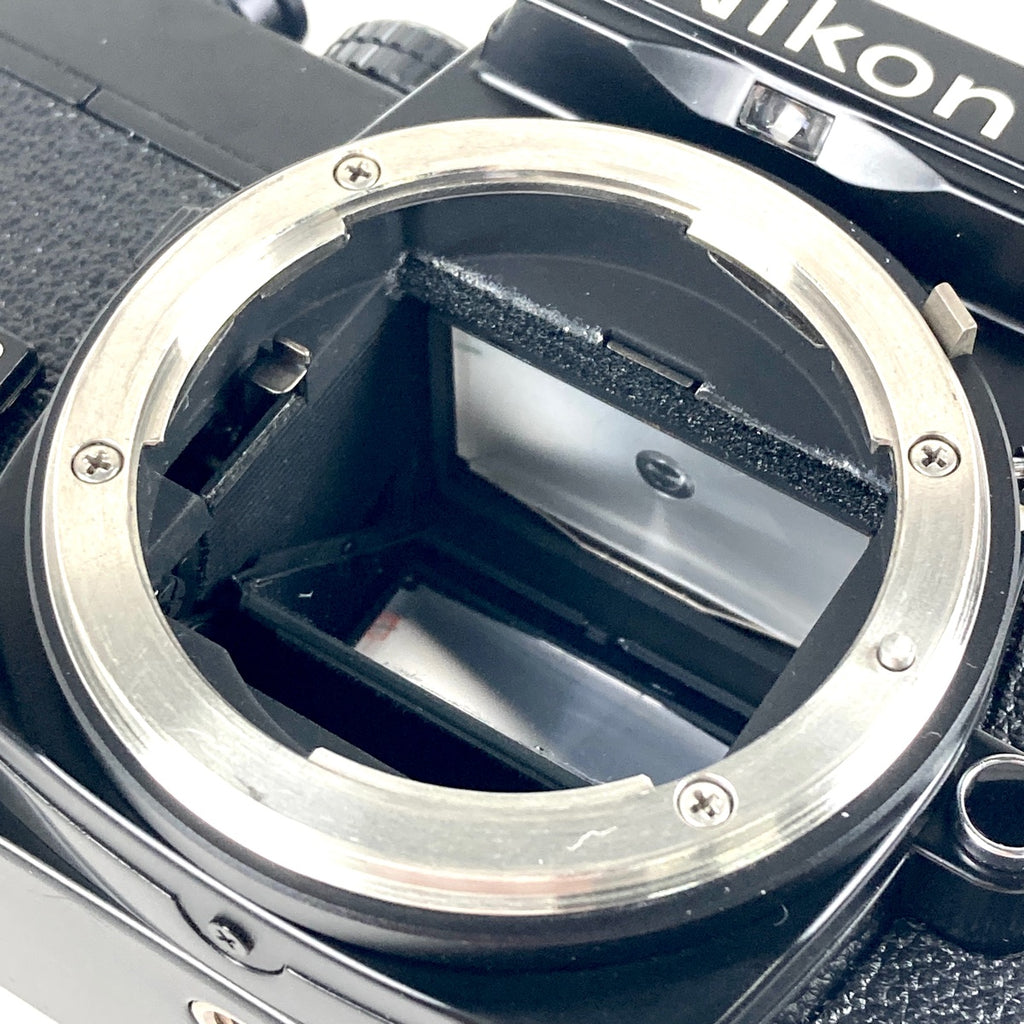 ニコン Nikon FE + Ai-S NIKKOR 50mm F1.8［ジャンク品］ フィルム マニュアルフォーカス 一眼レフカメラ 【中古】