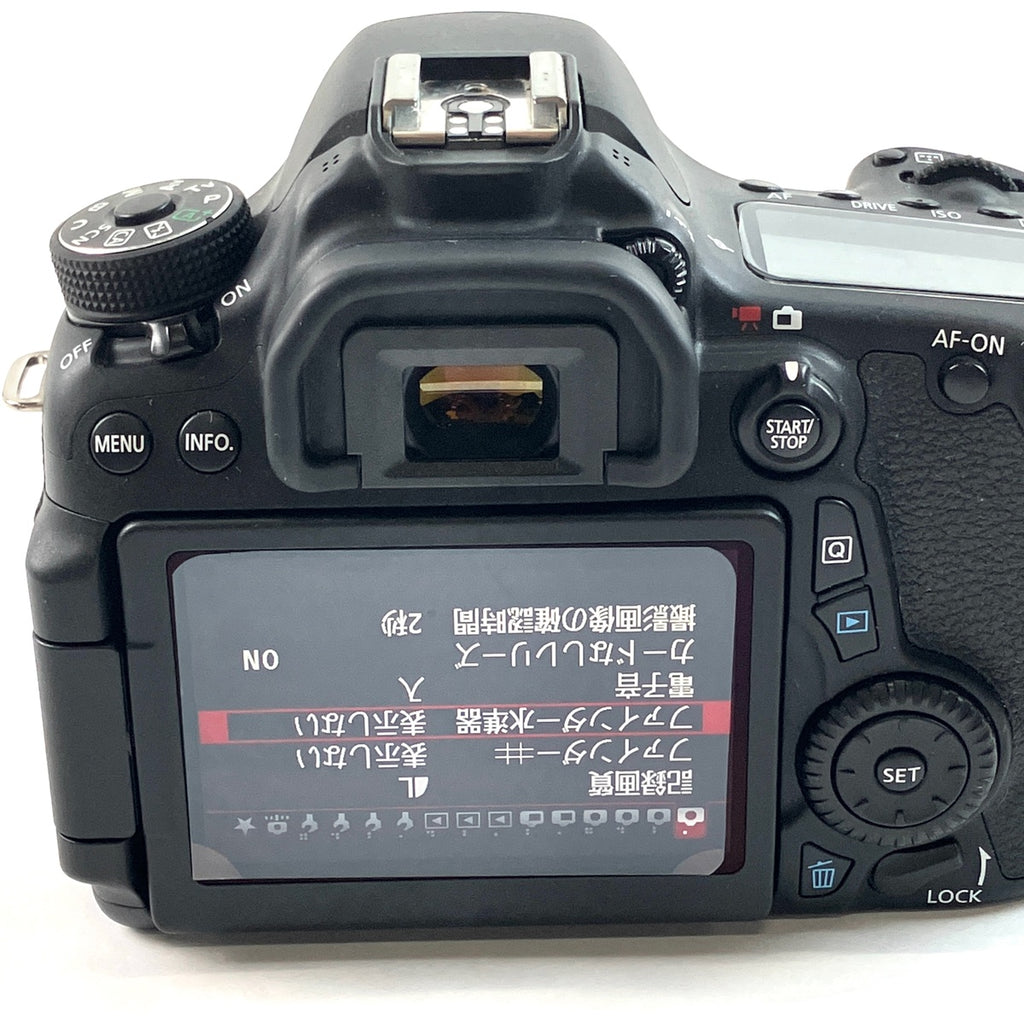 キヤノン Canon EOS 70D EF-S 18-135 IS STM レンズキット［ジャンク品］ デジタル 一眼レフカメラ 【中古】