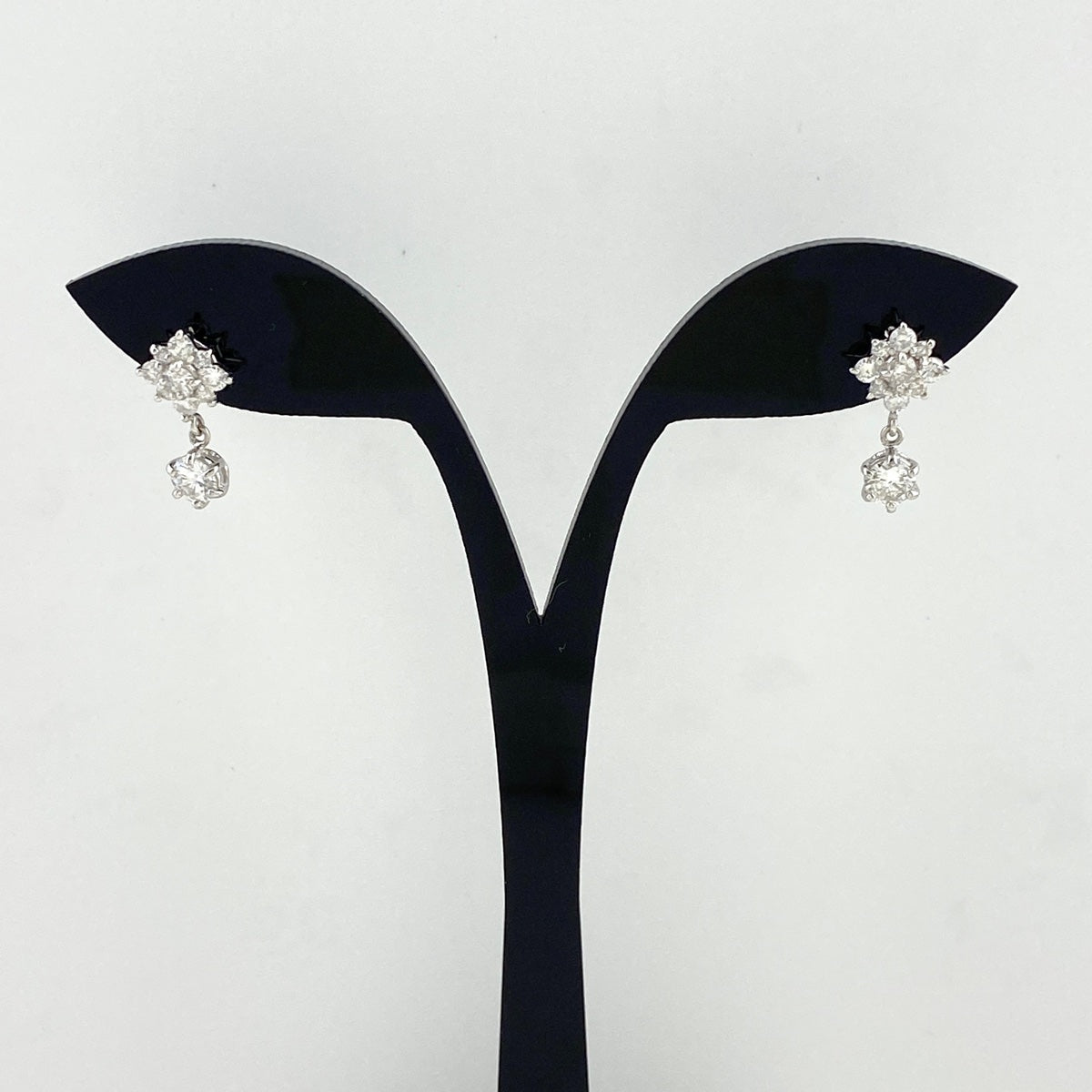 バイセル公式】ダイヤモンド デザインピアス プラチナ メレダイヤ ピアス Pt850 ダイヤモンド レディース 【中古】 ラッピング可 -  バイセルブランシェ