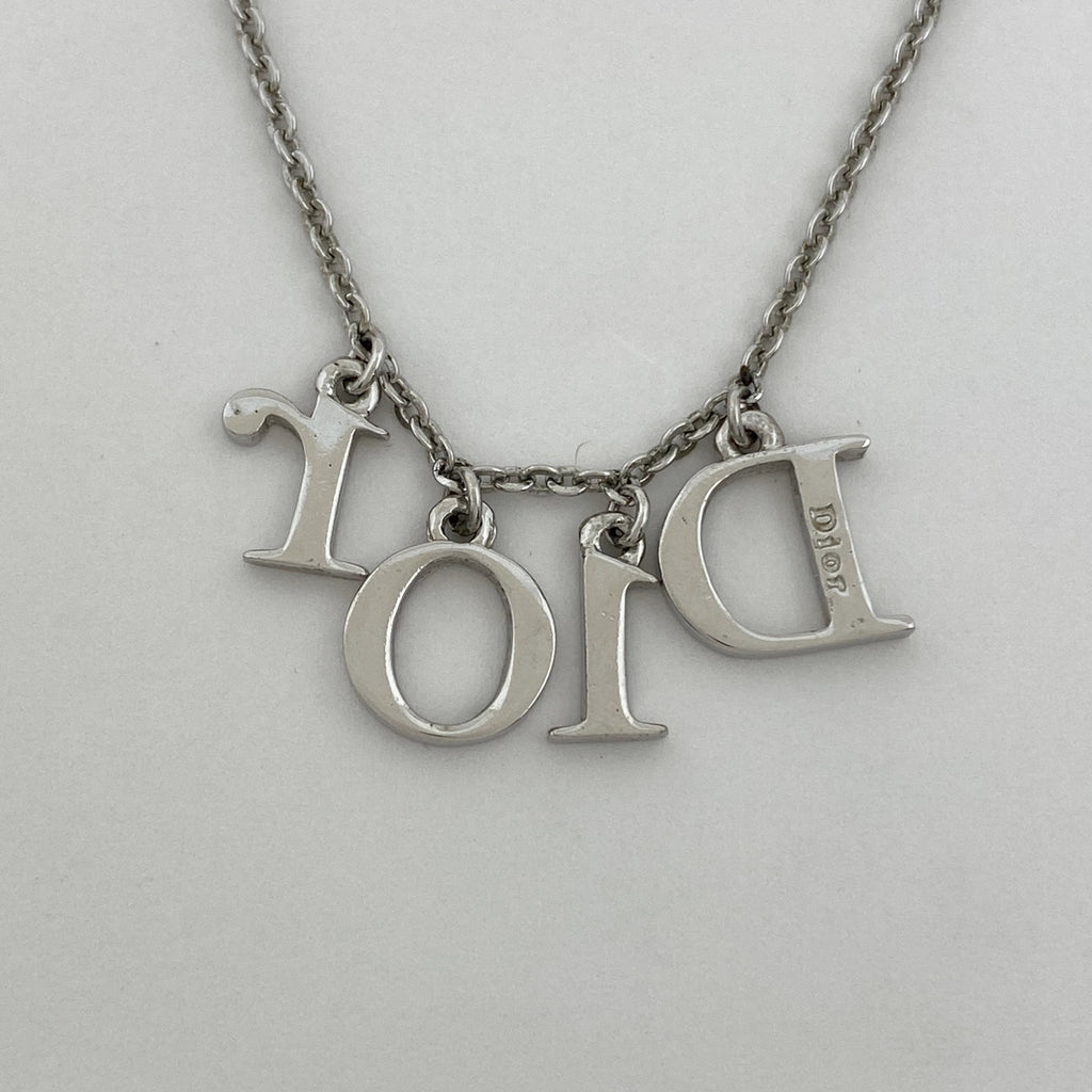 クリスチャンディオール ロゴ ラインストーン ネックレス ネックレス シルバーメッキ シルバー レディース 【中古】  bracc