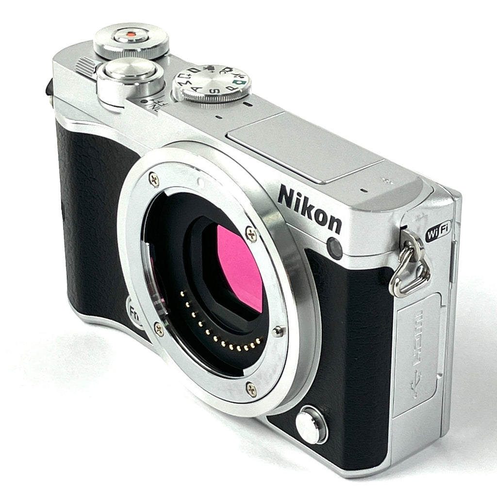 ニコン Nikon 1 J5 標準パワーズームレンズキット シルバー デジタル ミラーレス 一眼カメラ 【中古】