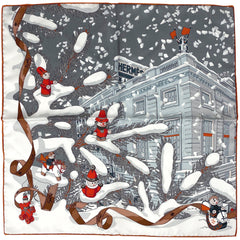 エルメス プチ カレ Noel au 24 Faubourg フォーブル24番地のクリスマス スカーフ シルク ホワイト マルチカラー レディース 【中古】 
 ラッピング可