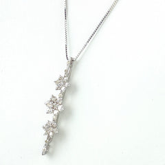 フラワーモチーフ デザインネックレス WG ホワイトゴールド ペンダント メレダイヤ 花 ネックレス K18 WG ダイヤモンド レディース 【中古】nbjwl