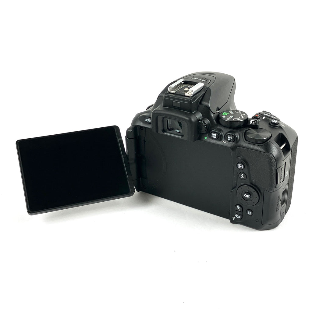 ニコン Nikon D5600 18-55 VR レンズキット デジタル 一眼レフカメラ 【中古】cambb