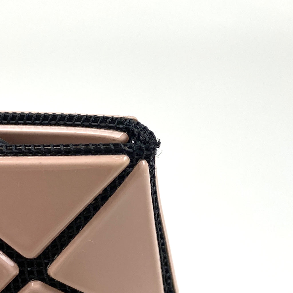 イッセイミヤケ バオバオ ショルダーバッグ 斜め掛け ショルダーバッグ PVC ピンク ゴールド レディース 【中古】brbag