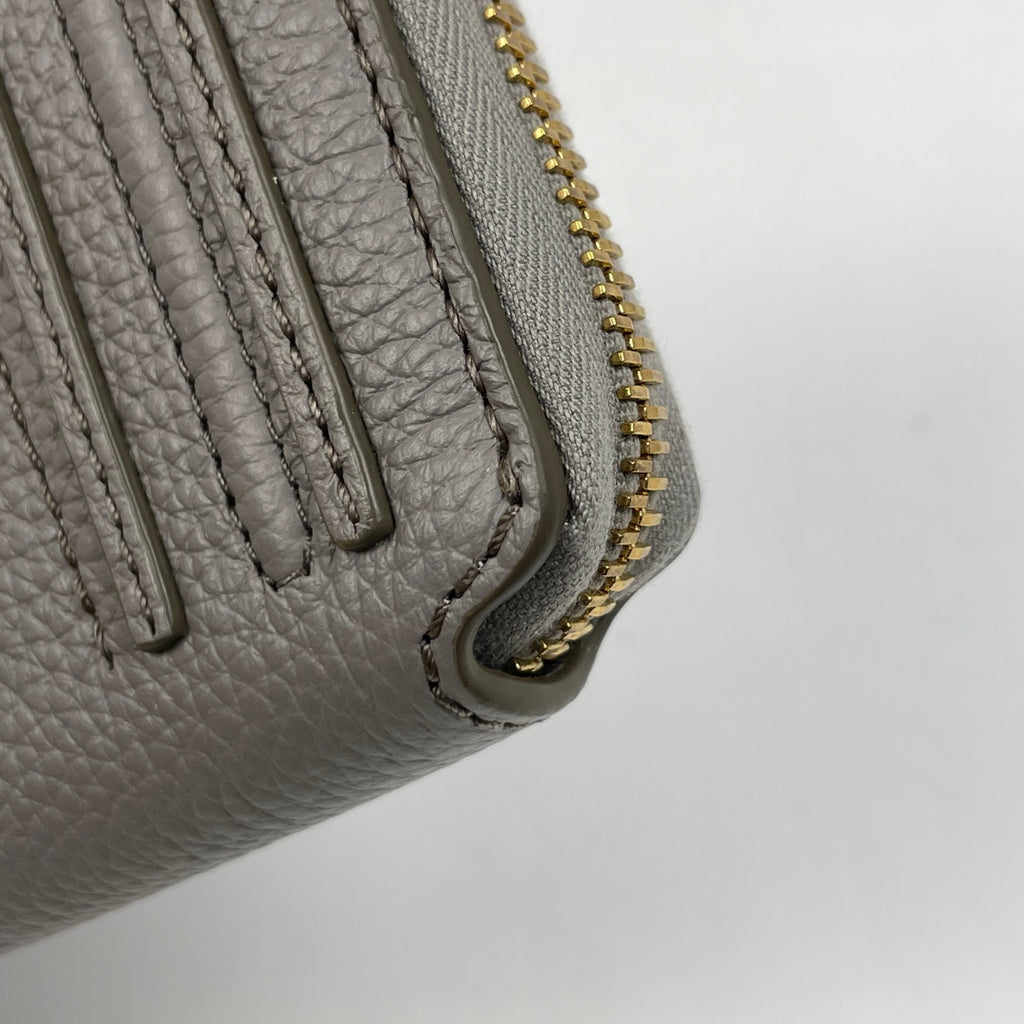 クロエ マーシー ラウンドファスナー 長財布 ロゴ 長財布 レザー グレー レディース 【中古】brbag