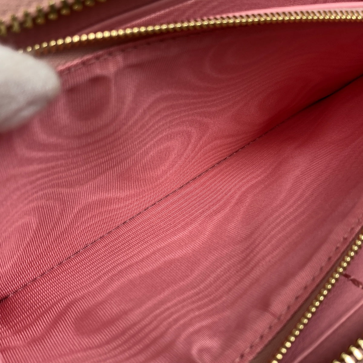 【新品未使用】グッチ GGマーモント パイソン ラウンドファスナー 長財布 在庫一掃】 グッチ GGマーモント ラウンドファスナー 長財布 ダブルG