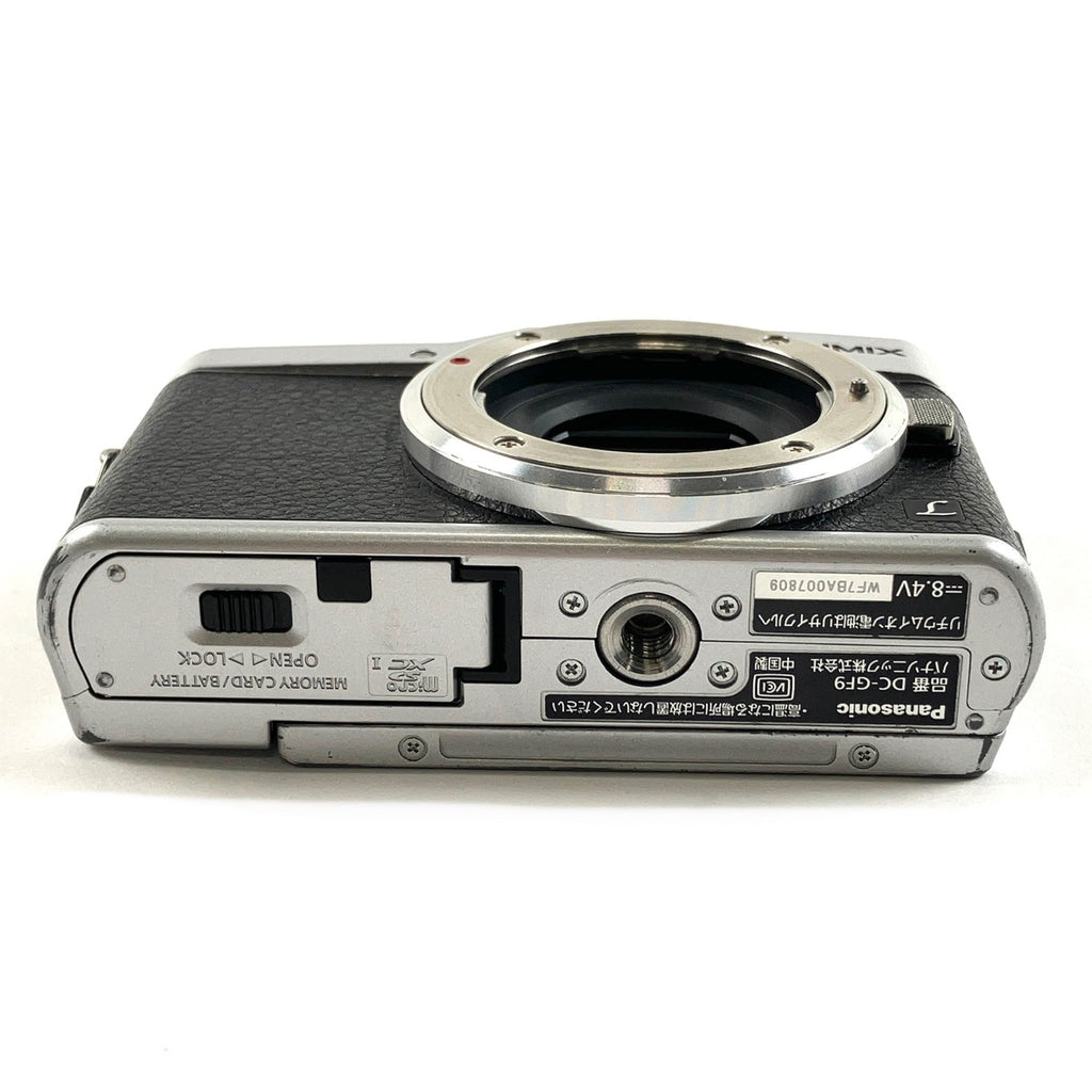 パナソニック Panasonic LUMIX DC-GF9 ボディ シルバー デジタル ミラーレス 一眼カメラ 【中古】