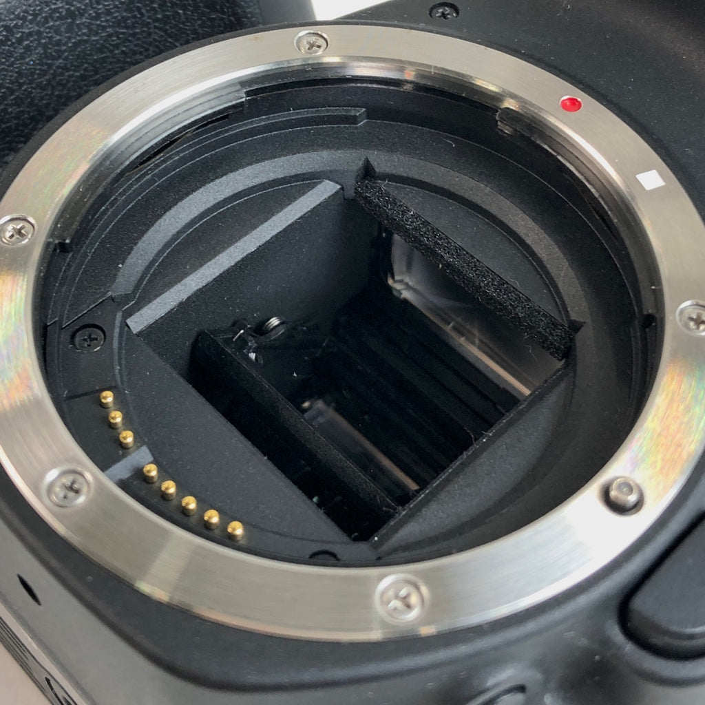 キヤノン Canon EOS Kiss X9 ボディ ブラック デジタル 一眼レフカメラ 【中古】