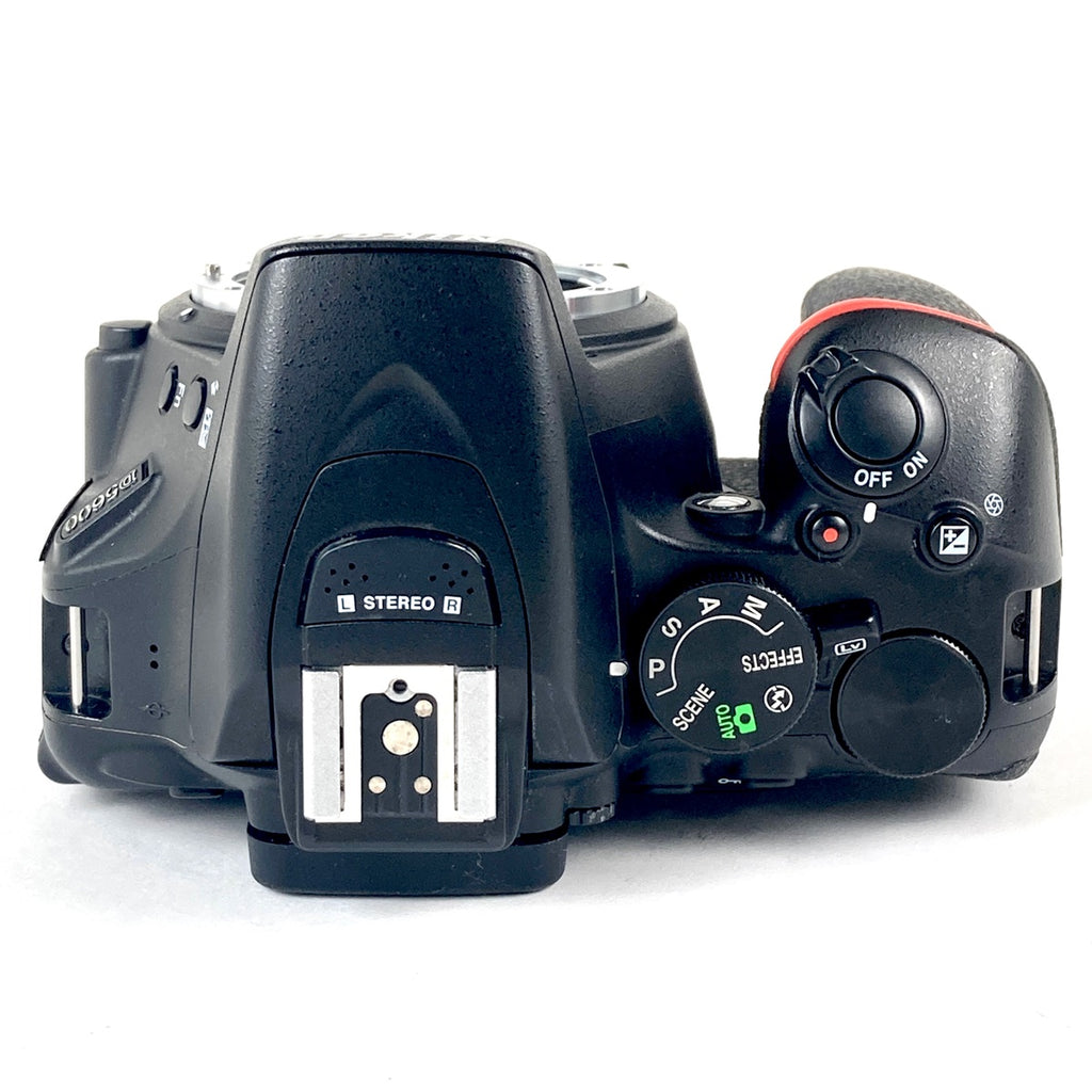 ニコン Nikon D5600 ボディ デジタル 一眼レフカメラ 【中古】