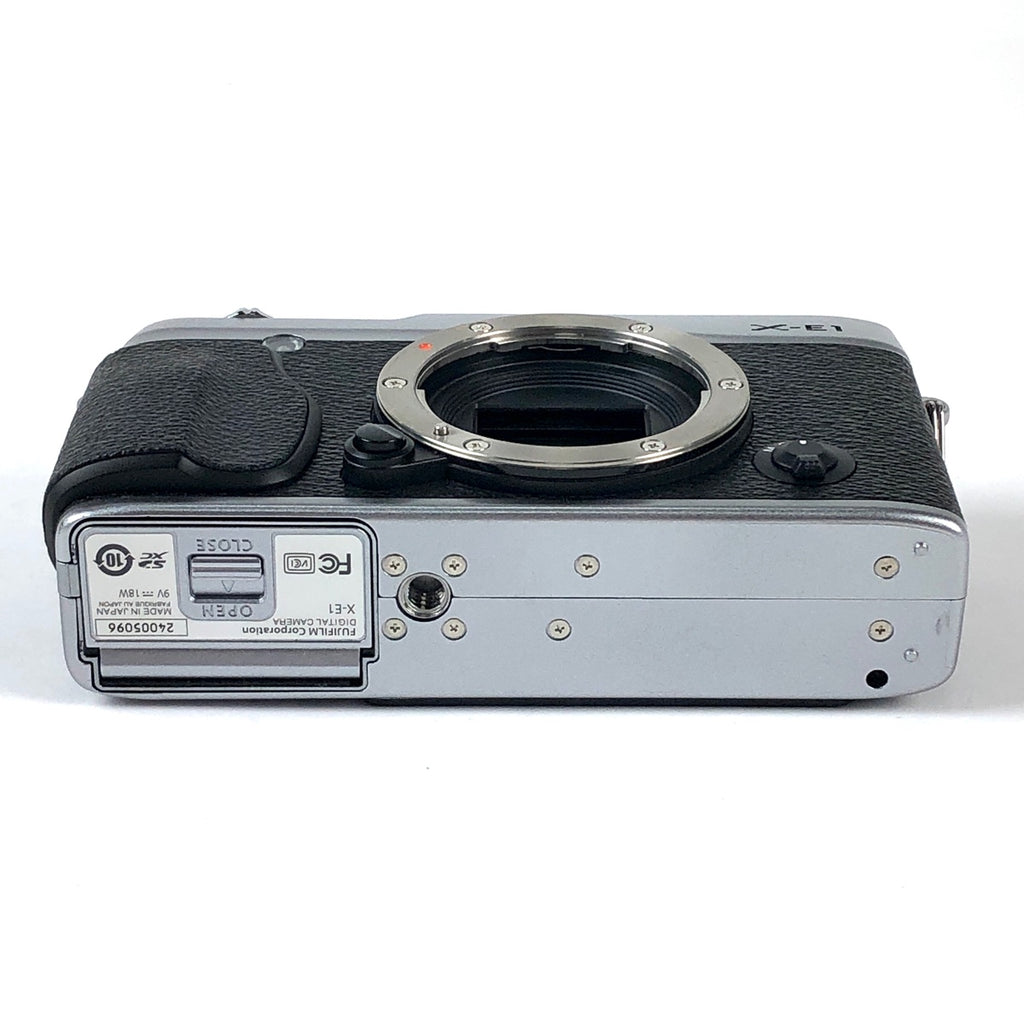 富士フイルム FUJIFILM X-E1 シルバー ボディ デジタル ミラーレス 一眼カメラ 【中古】