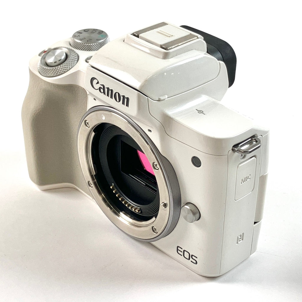 キヤノン Canon EOS M50 + EF-M 15-45mm F3.5-6.3 IS STM シルバー デジタル ミラーレス 一眼カメラ 【中古】