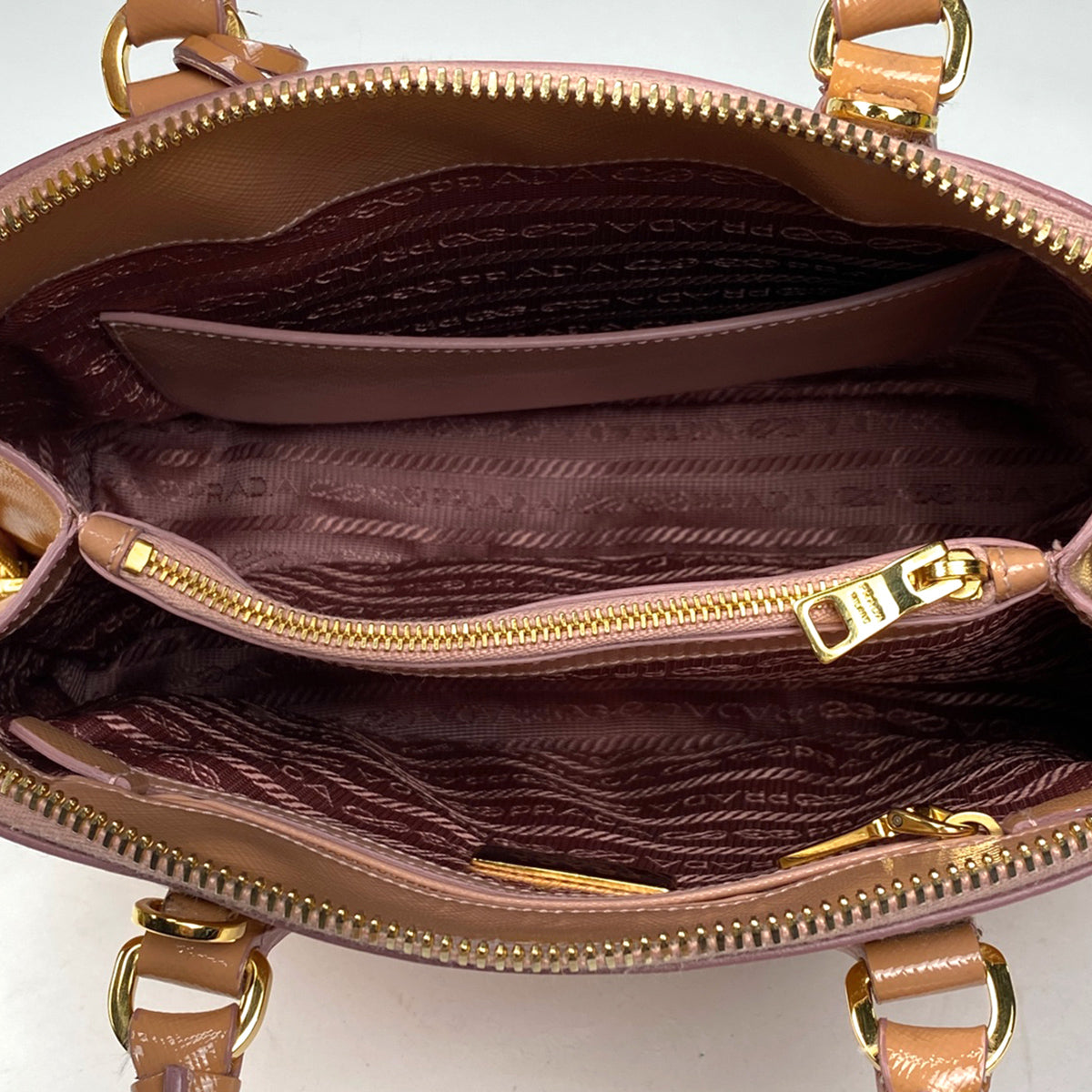 美品 PRADA プラダ リボン パテントレザー ハンドバッグ トート