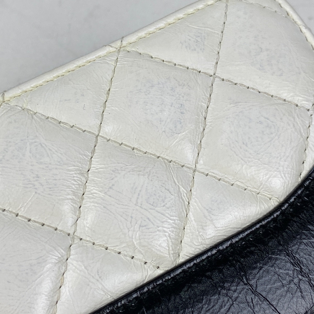 ★希少★CHANEL シャネル ビコローレ 長財布 白 レザー バイカラー ☆希少☆CHANEL シャネル ビコローレ 長財布 白 レザー バイ