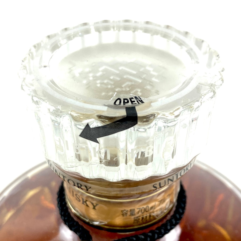 【東京都内限定お届け】 サントリー SUNTORY 響 17年 裏ゴールドラベル 700ml 国産ウイスキー 【古酒】 liqbb