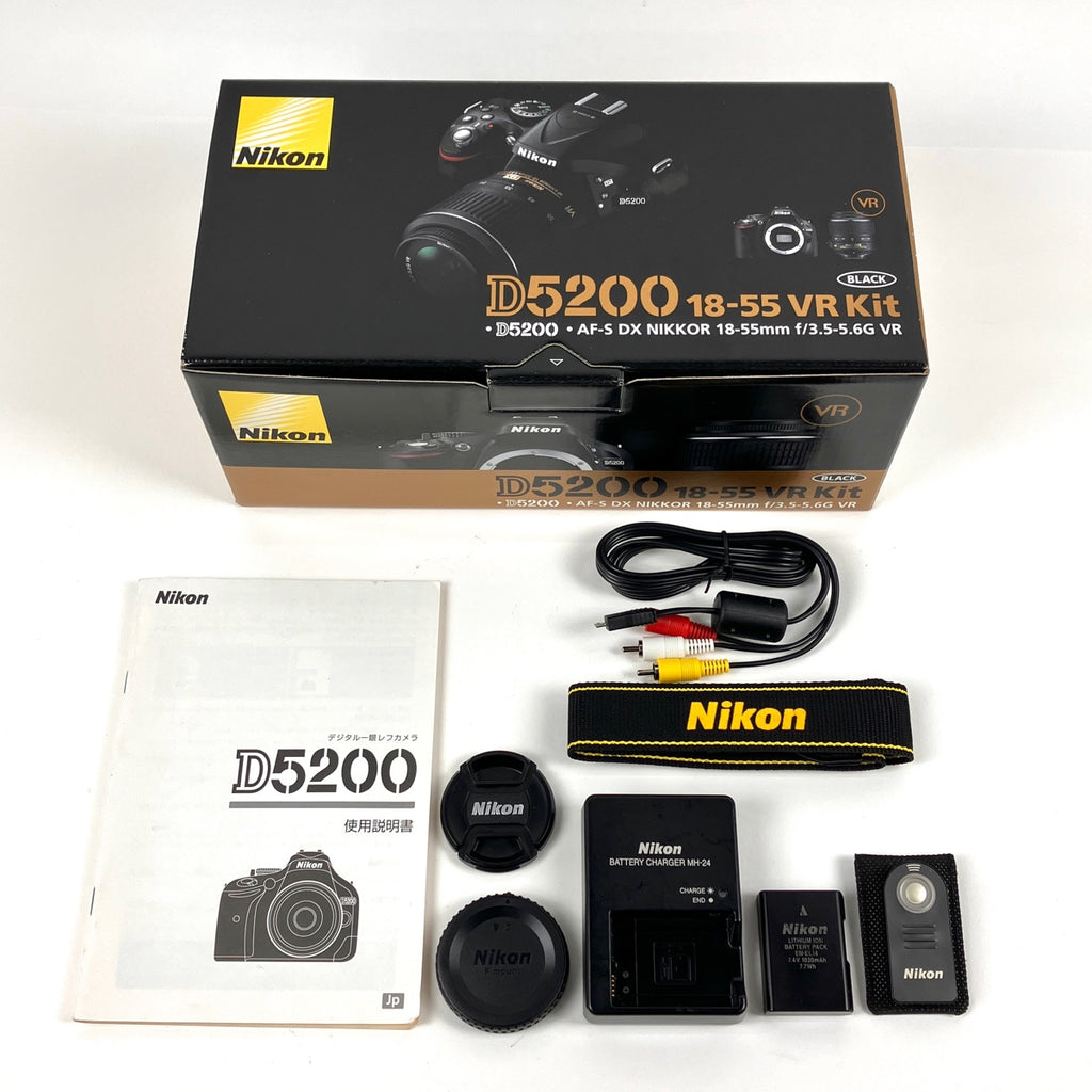 ニコン Nikon D5200 18-55 VR レンズキット ブラック デジタル 一眼レフカメラ 【中古】