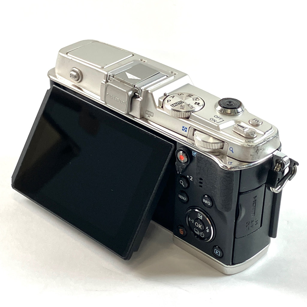 オリンパス OLYMPUS PEN E-P5 ボディ シルバー デジタル ミラーレス 一眼カメラ 【中古】