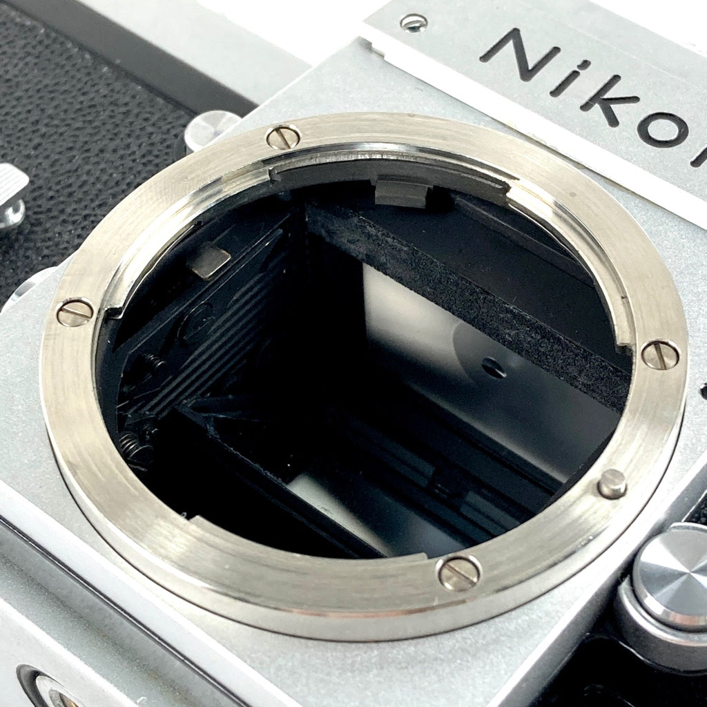 ニコン Nikon F アイレベル シルバー＋Auto NIKKOR-S 50mm F2 非Ai フィルム マニュアルフォーカス 一眼レフカメラ 【中古】