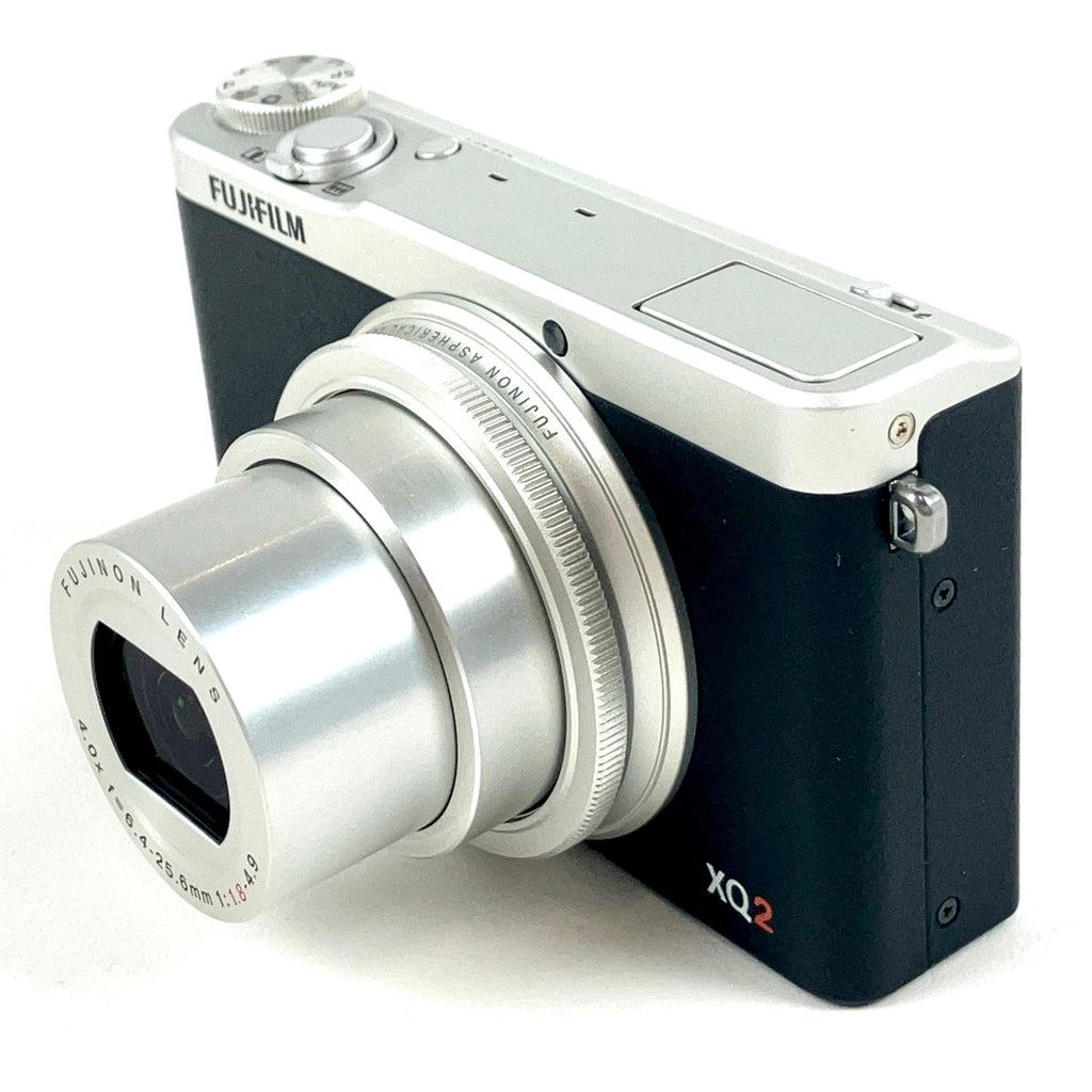 富士フイルム FUJIFILM XQ2 シルバー コンパクトデジタルカメラ 【中古】