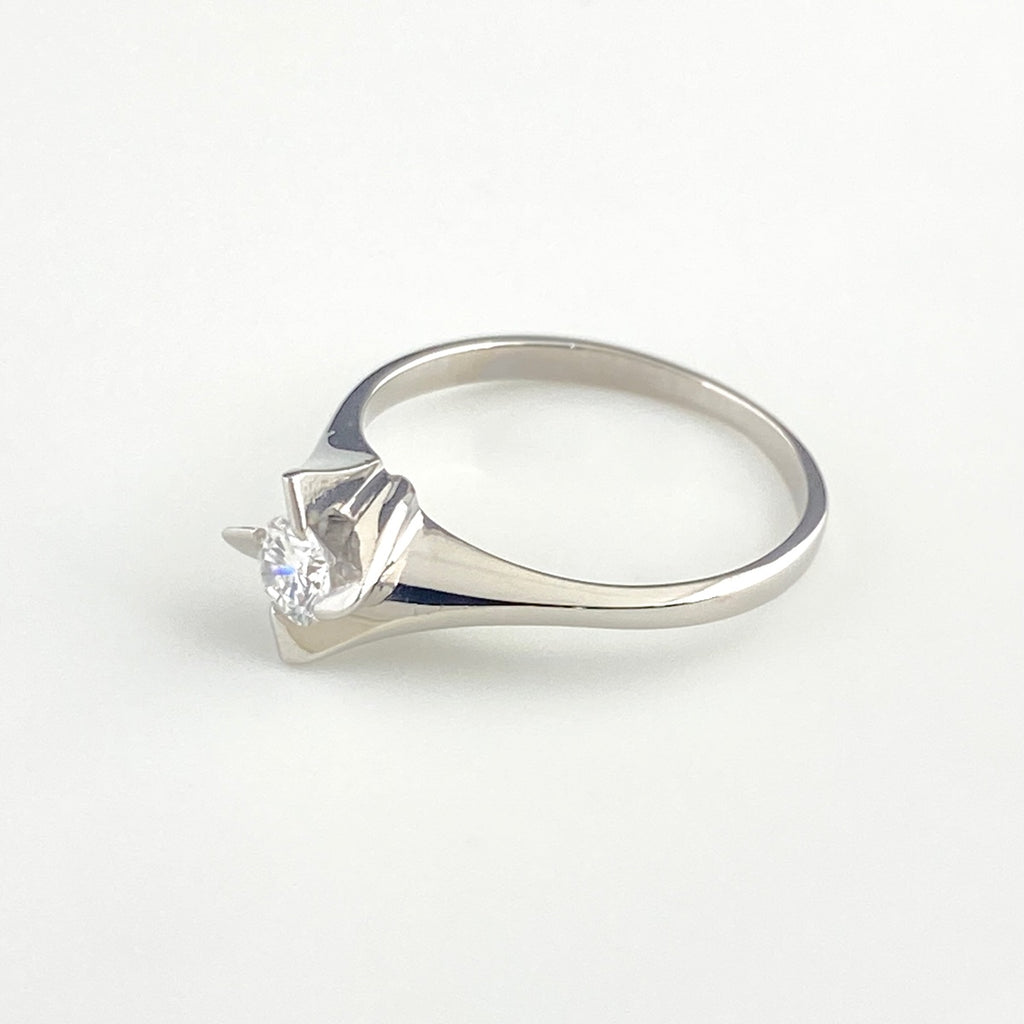 ダイヤモンド デザインリング プラチナ 指輪 リング 9.5号 Pt850 ダイヤモンド レディース 【中古】nbjwl