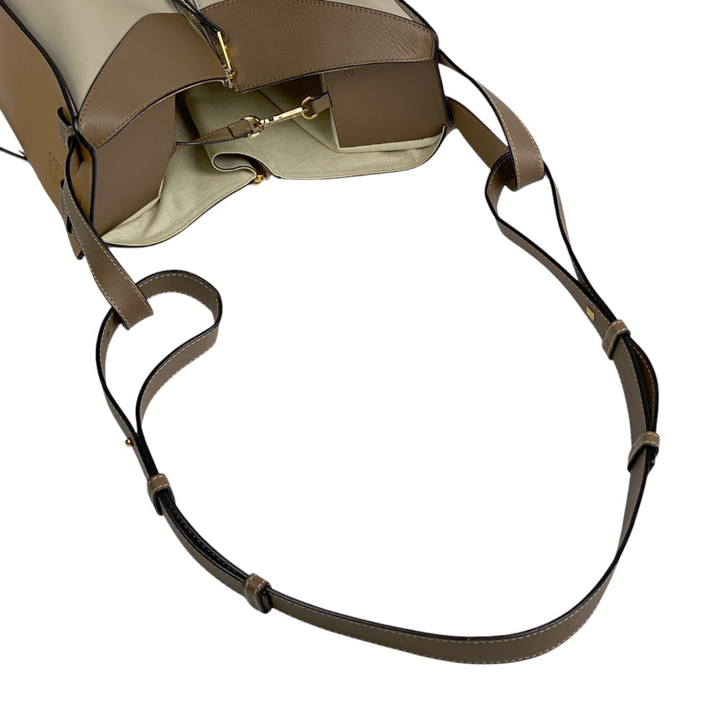 ロエベ ハンモック バッグ スモール 2WAY ショルダーバッグ アナグラム ハンドバッグ レザー ベージュ ブラウン レディース 【中古】brbag