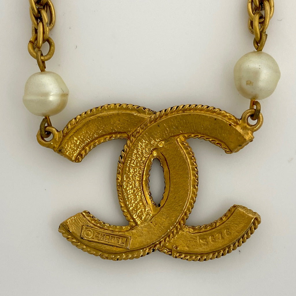 CHANEL シャネル ココマーク フェイクパール ネックレス GP