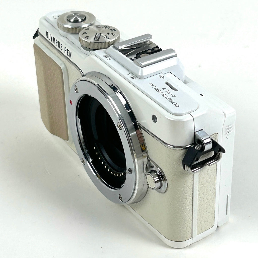 オリンパス OLYMPUS PEN Lite E-PL7 14-42mm EZレンズキット ホワイト デジタル ミラーレス 一眼カメラ 【中古】