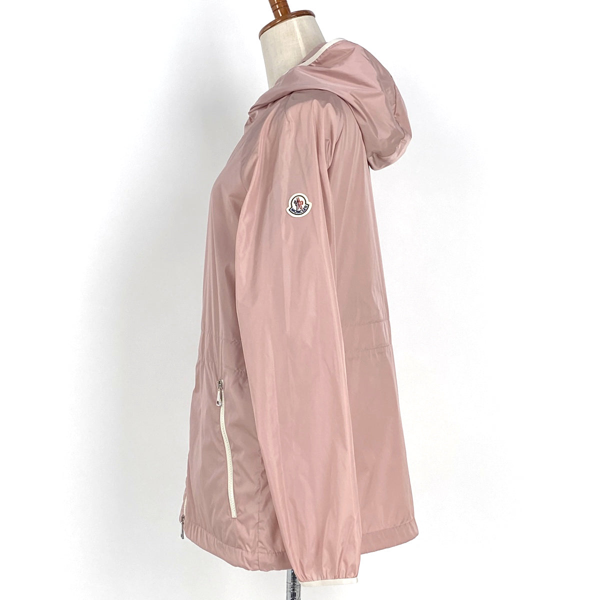 未使用タグ付✨定価13万 MONCLER EAU ナイロンブルゾン ピンク0 M モンクレール レディース ダウン MONCLER ブランド アウター