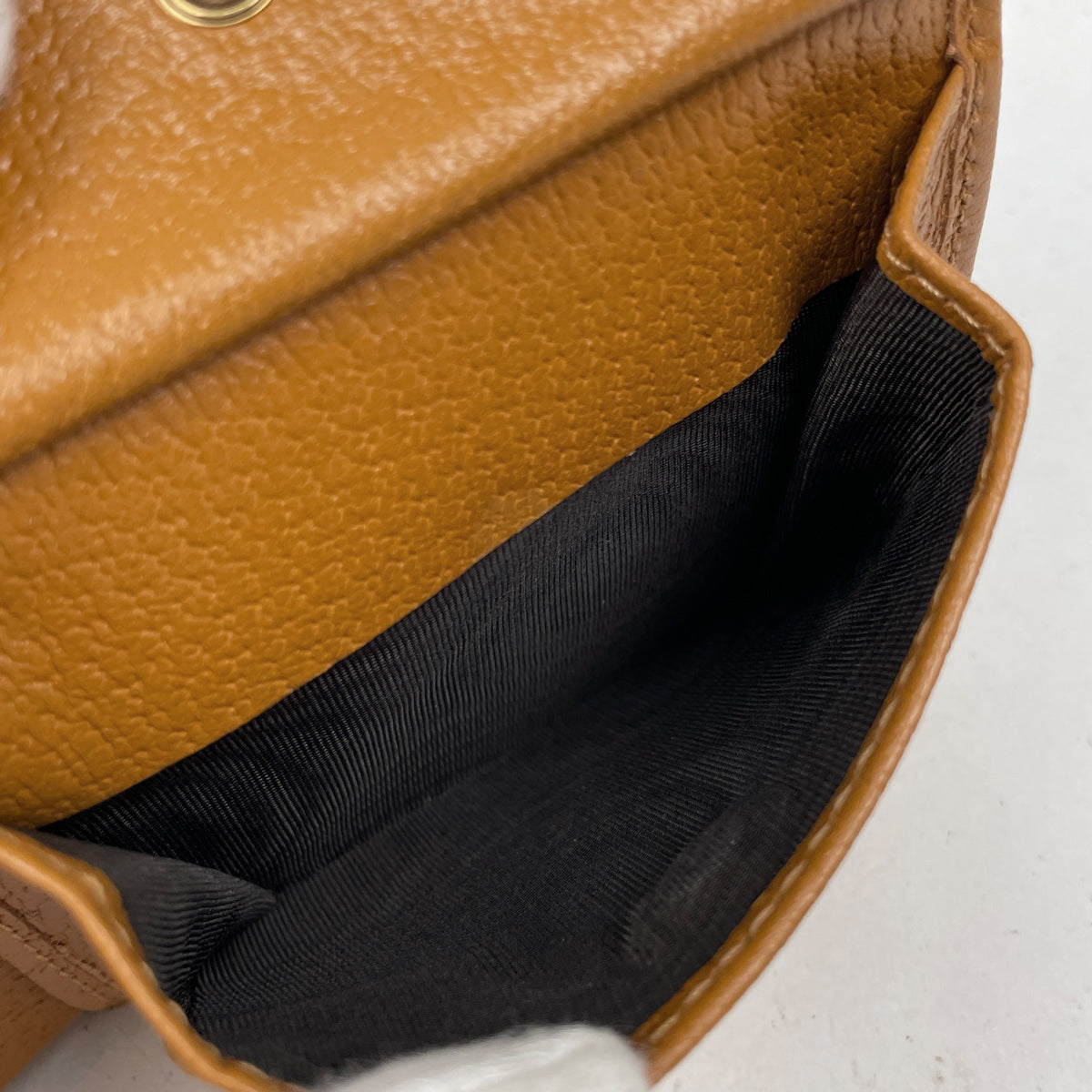 バイセル公式】グッチ マイクロGG柄 二つ折り財布 ディズニー